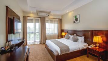 Executive-værelse - 1 dobbeltseng - ikke-ryger | Skrivebord, mørklægningsgardiner, lydisolering, gratis Wi-Fi