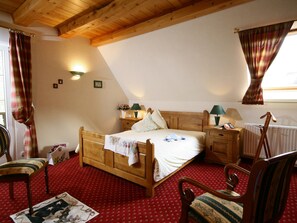 Familie vierpersoonskamer, en-suite badkamer