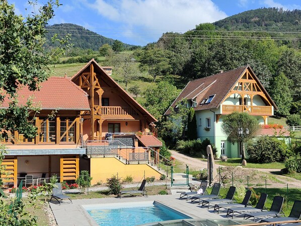 Piscine extérieure, piscine chauffée