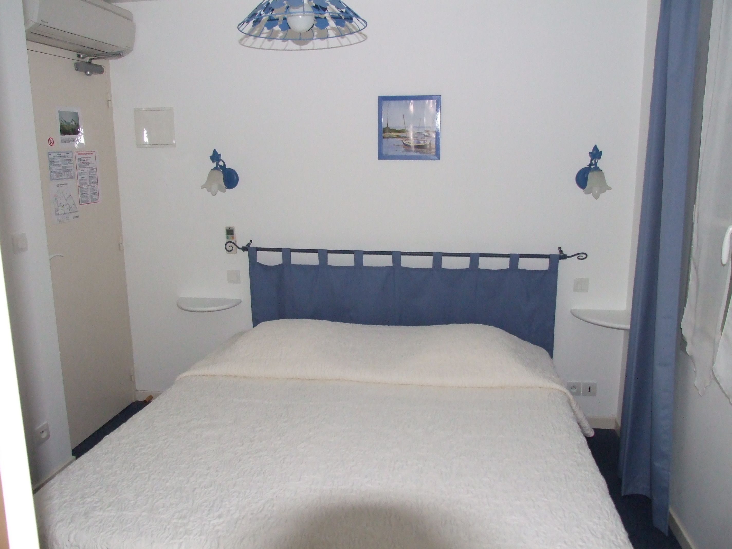 basic double or twin room (aigrette) | hypo-allergenic bedding, individually decorated, individually furnished