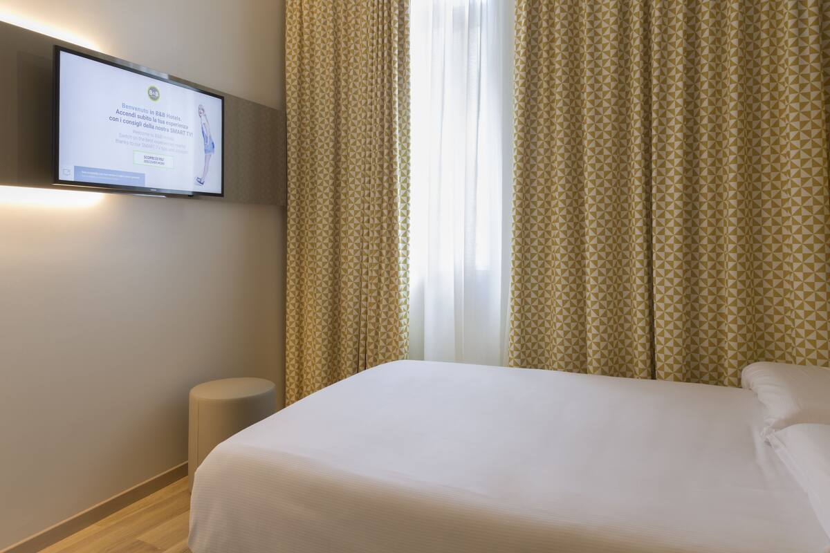 In-room safe, desk, blackout curtains, soundproofing