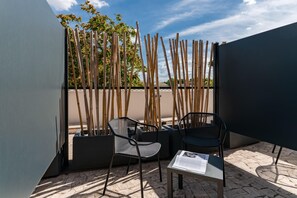 In-room safe, desk, blackout drapes, soundproofing