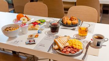 Daily buffet breakfast (EUR 7.20 per person)