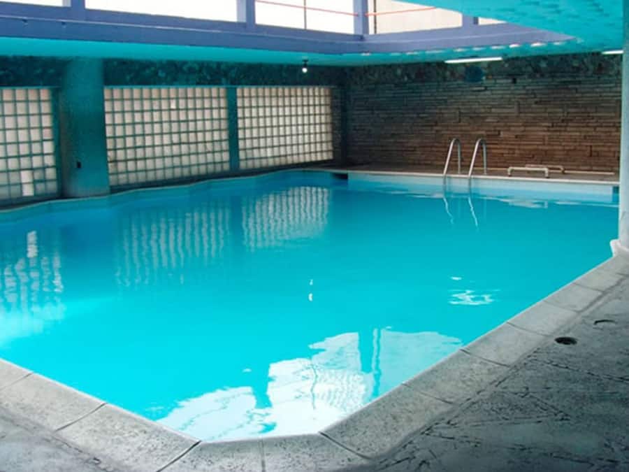 Piscina interna, piscina externa