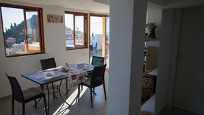 Komplett frokost er inkludert hver dag