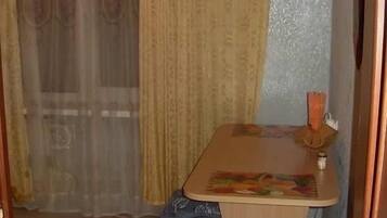 Apartment | Eigene Küche | Kühlschrank, Mikrowelle, Herdplatte, Wasserkocher