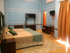 Standard Room, 1 Double Bed, Non Smoking | Minibar, in-room safe, iron/ironing board, bed sheets