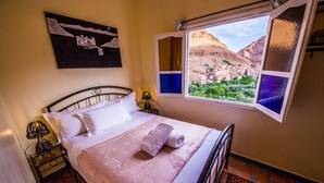 Deluxe Room, 1 Double Bed, Non Smoking, Mountain View | WiFi (free), bed sheets - Riad Sephora (Toudgha El Oulia)