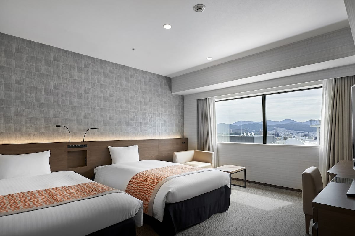 down duvets, in-room safe, desk, iron/ironing board