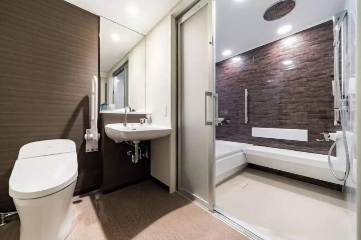 Vasca e doccia separate, vasca da bagno a immersione totale
