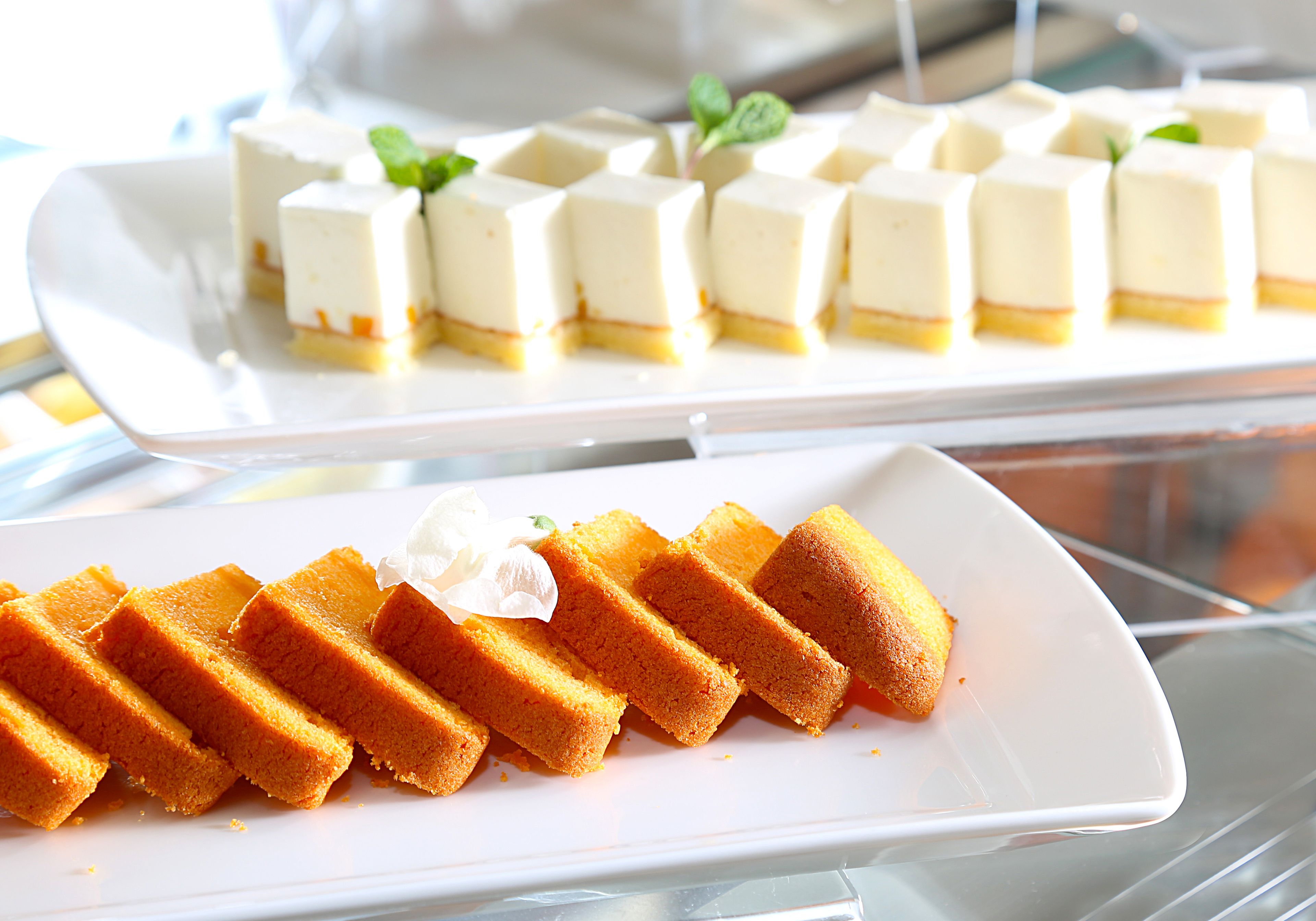 daily buffet breakfast (jpy 1650 per person)