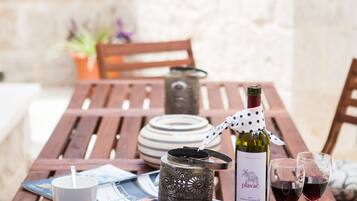 Villa, 3 Bedrooms | Terrace/patio