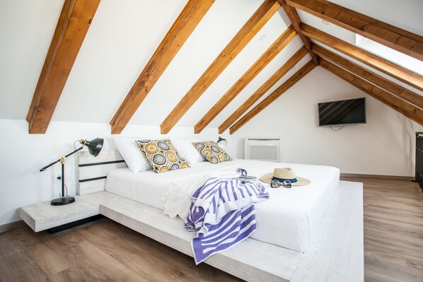 Caja de seguridad en la habitación y sistema de insonorización