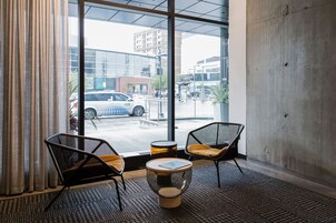 Sala de estar en el lobby