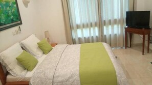 Villa (10 pers) | Individually decorated, individually furnished, soundproofing