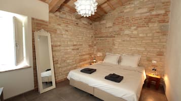 3 bedrooms, cots/infant beds, free WiFi, bed sheets