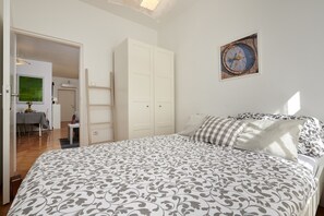 Appartement, 2 chambres | 2 chambres, rideaux occultants, chambres insonorisées, lit parapluie