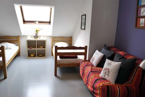 Classic Suite, Shared Bathroom, Mountain View (Les sales gosses)
