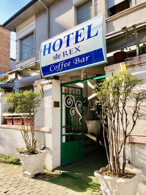 Front of property - Hotel Rex (Tirana)