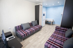 Apartment, 2 Bedrooms | Iron/ironing board, free WiFi