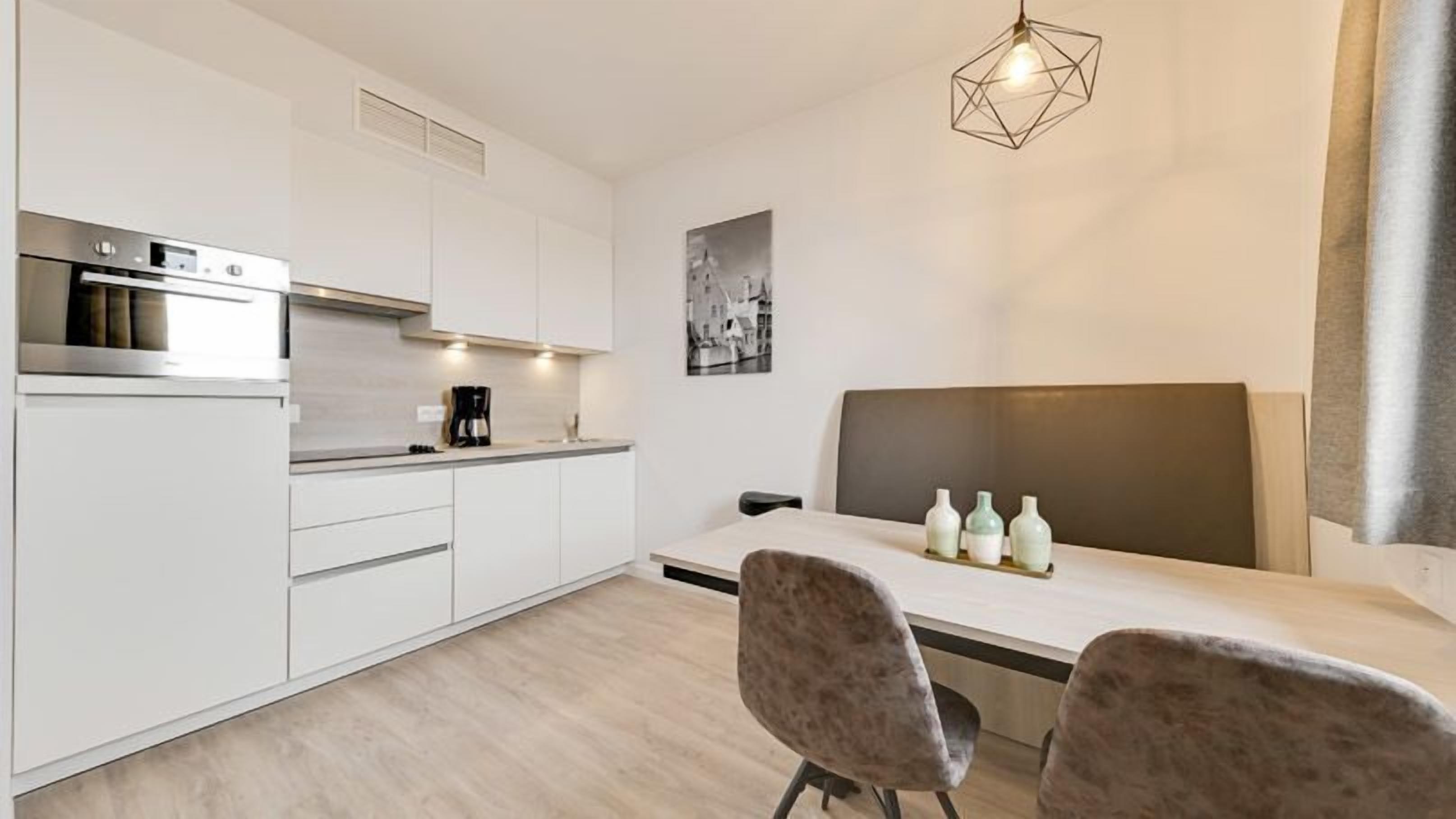 Studio | 2p | Eigene Küche | Großer Kühlschrank, Ofen, Herdplatte