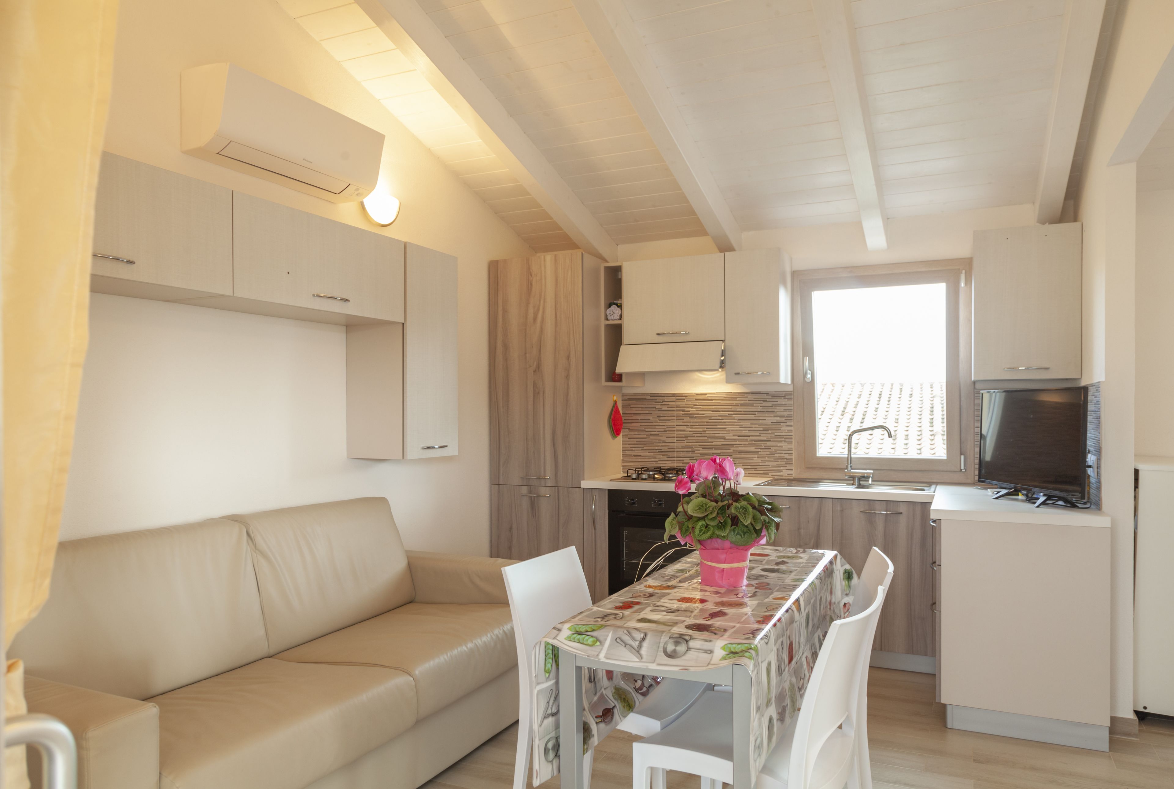 Comfort-Studio | Wohnbereich | Flachbildfernseher