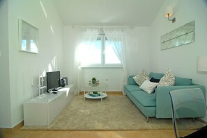Apartment, Sea View | Living area - Apartment Flynn (Okrug)