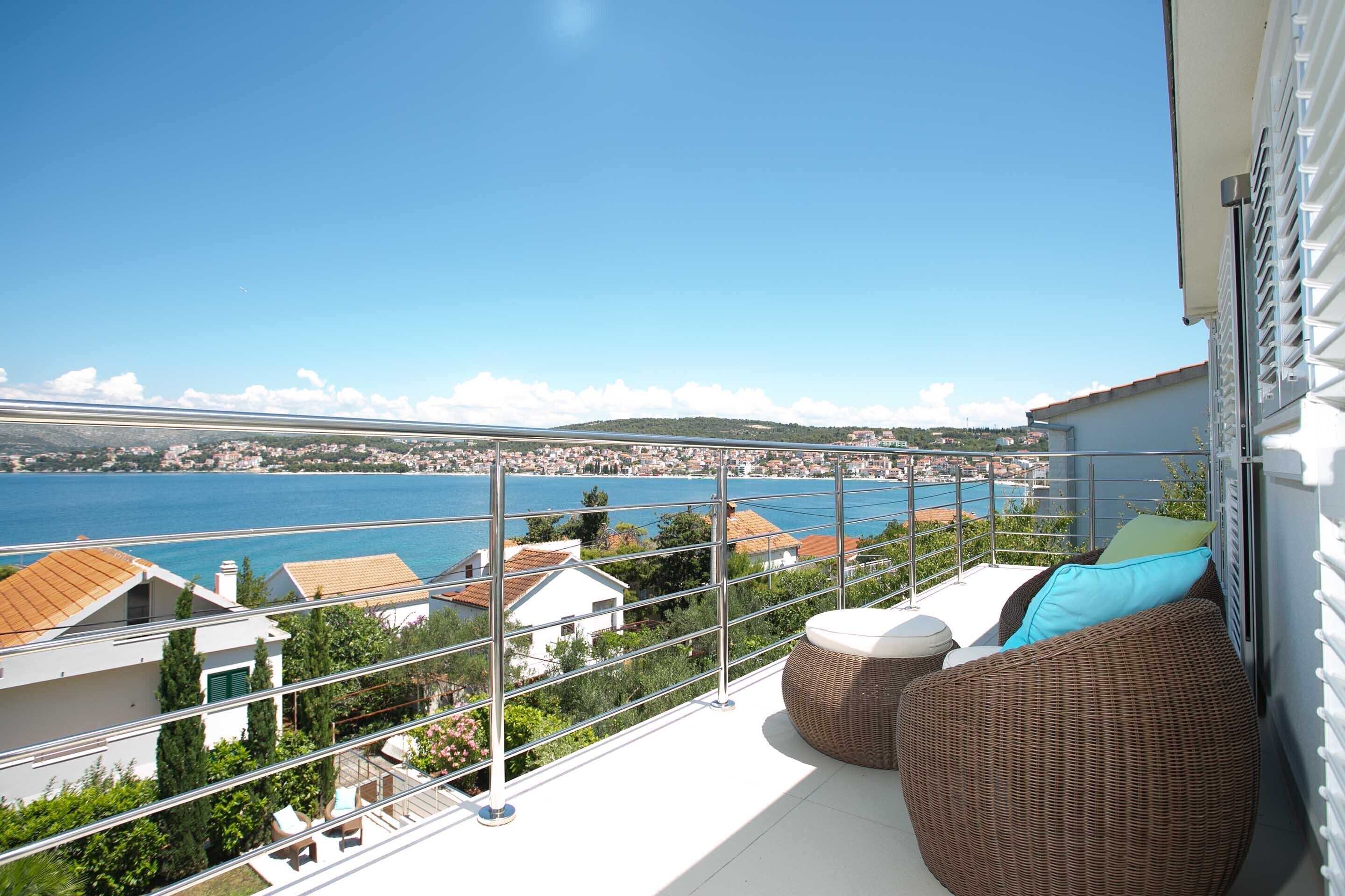 Luxury Villa, 4 Bedrooms, Sea View | Balcony
