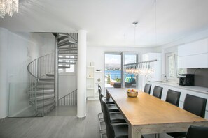 Luxury Villa, 4 Bedrooms, Sea View | Dining room - Villa Avalon (Okrug)