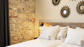 Comfort Twin Room | 1 bedroom, desk, blackout drapes, soundproofing