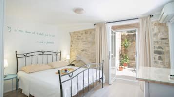 Double Room, Terrace (A1) | Blackout drapes, free WiFi, bed sheets