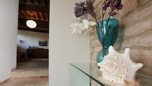 Apartment, 3 Bedrooms | Room amenity - Casa Sotto (Fossombrone)