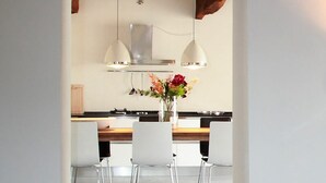 Apartment, 3 Bedrooms | In-room dining - Casa Sotto (Fossombrone)