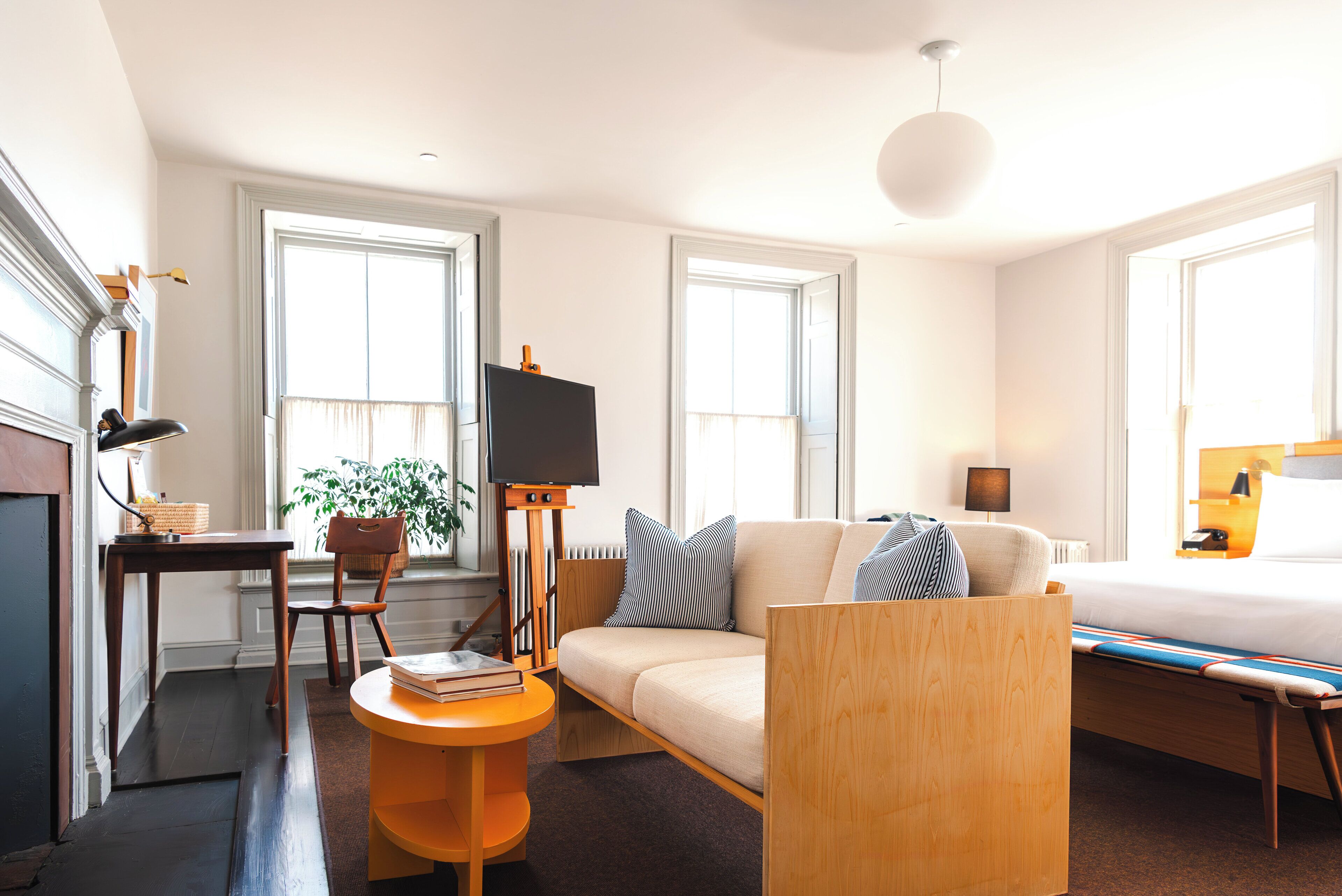 grand room, 1 king bed (pearl st) | frette italian sheets, premium bedding, down duvets, minibar