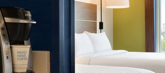 Holiday Inn Express & Suites Savannah N - Port Wentworth by IHG