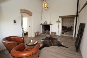 Apartment, 3 Schlafzimmer | Wohnzimmer