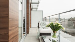 Luxury Apartment, 1 King Bed with Sofa bed, Non Smoking | Street view - Lofts Cracow Apartments - City Center (Kraków)