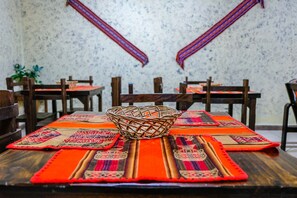 Dining - Happy House Inn (Cusco)