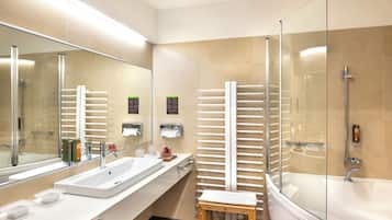 Suite, City View | Bathroom