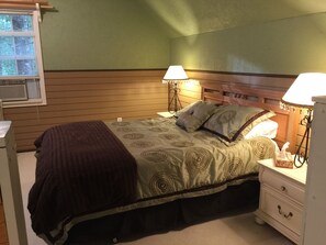 3 habitaciones, escritorio, tabla de planchar con plancha y wifi gratis 