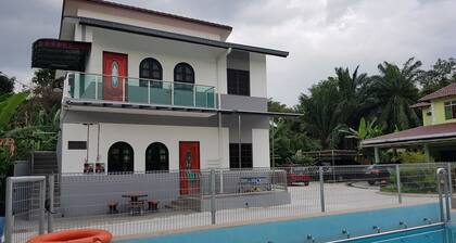 MRI Homestay Sg Buloh - 3 Bed/2 Bath GF