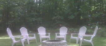 Location! Location! Location! Relax at this Restful Retreat 10-15 from Downtown