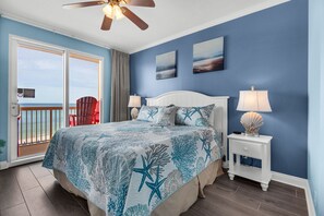 3 bedrooms, desk, iron/ironing board, travel cot - Calypso 508 East - 4 Beach Chairs, 2 King Suites, Free Activities Daily! (Panama City Beach)
