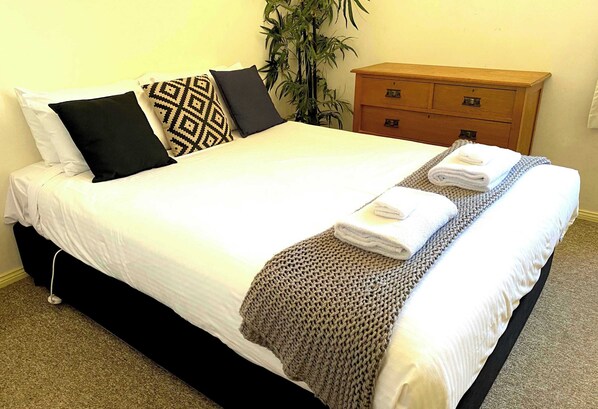 4 bedrooms, iron/ironing board, travel cot, WiFi