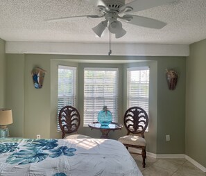 2 bedrooms, in-room safe, iron/ironing board, free WiFi - Oceanfront 2BR Condo w/ Ocean Views Pool, Balcony – Near Key Largo/Islamorada! (Key Largo)