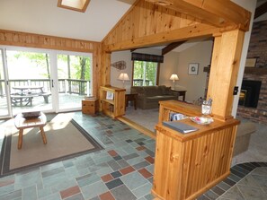 Fernseher, Kamin