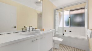 Shower, free toiletries, hair dryer