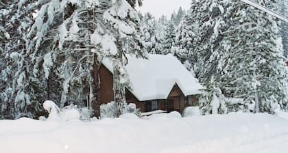 Pinecrestarearentals #8 Comfy, Cozy, Cabin.