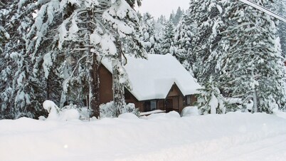 Pinecrestarearentals #8 Comfy Cabin 3rd night free till 6/15. Just Book 2nights.