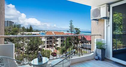 Kirra Gardens 15 on Kirra Point Beachfront - Min. 3 night stays!